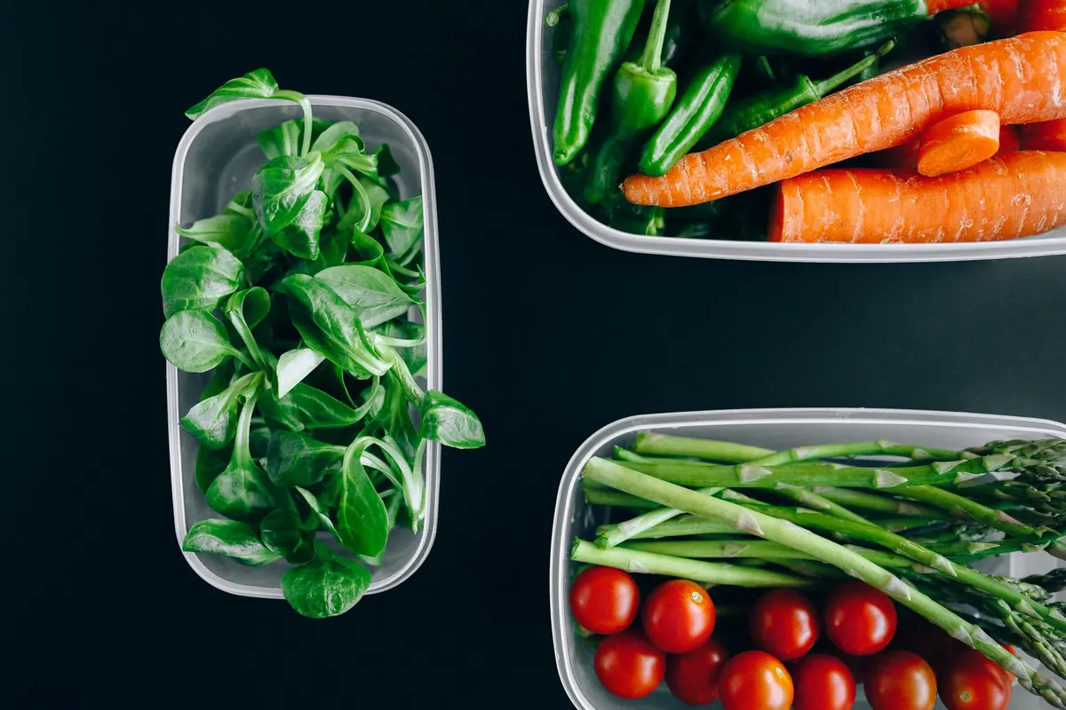 Comparing Fresh Meal Kits vs Batch Cooking for One